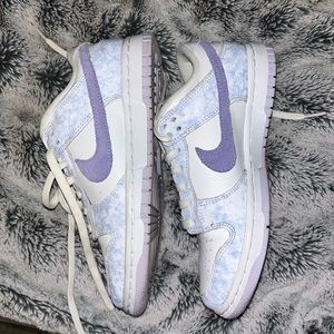 Purple woman Nike dunks low